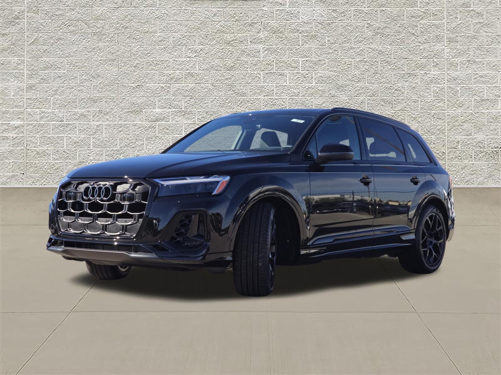 New 2026 Audi SQ7 Premium Plus AWD/4WD image 3