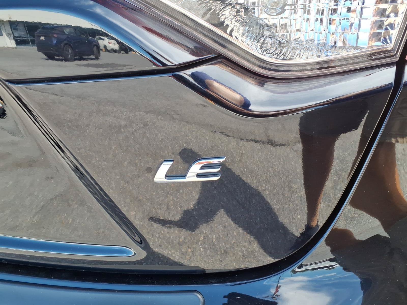 Used 2024 Toyota Corolla LE FWD image 7
