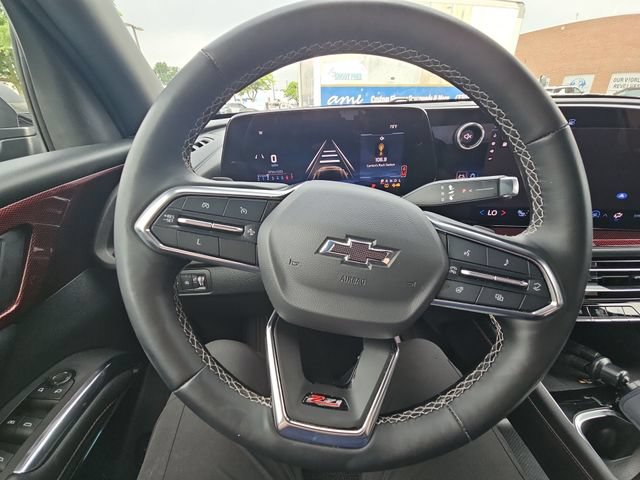 Used 2024 Chevrolet Traverse Z71 AWD/4WD image 35