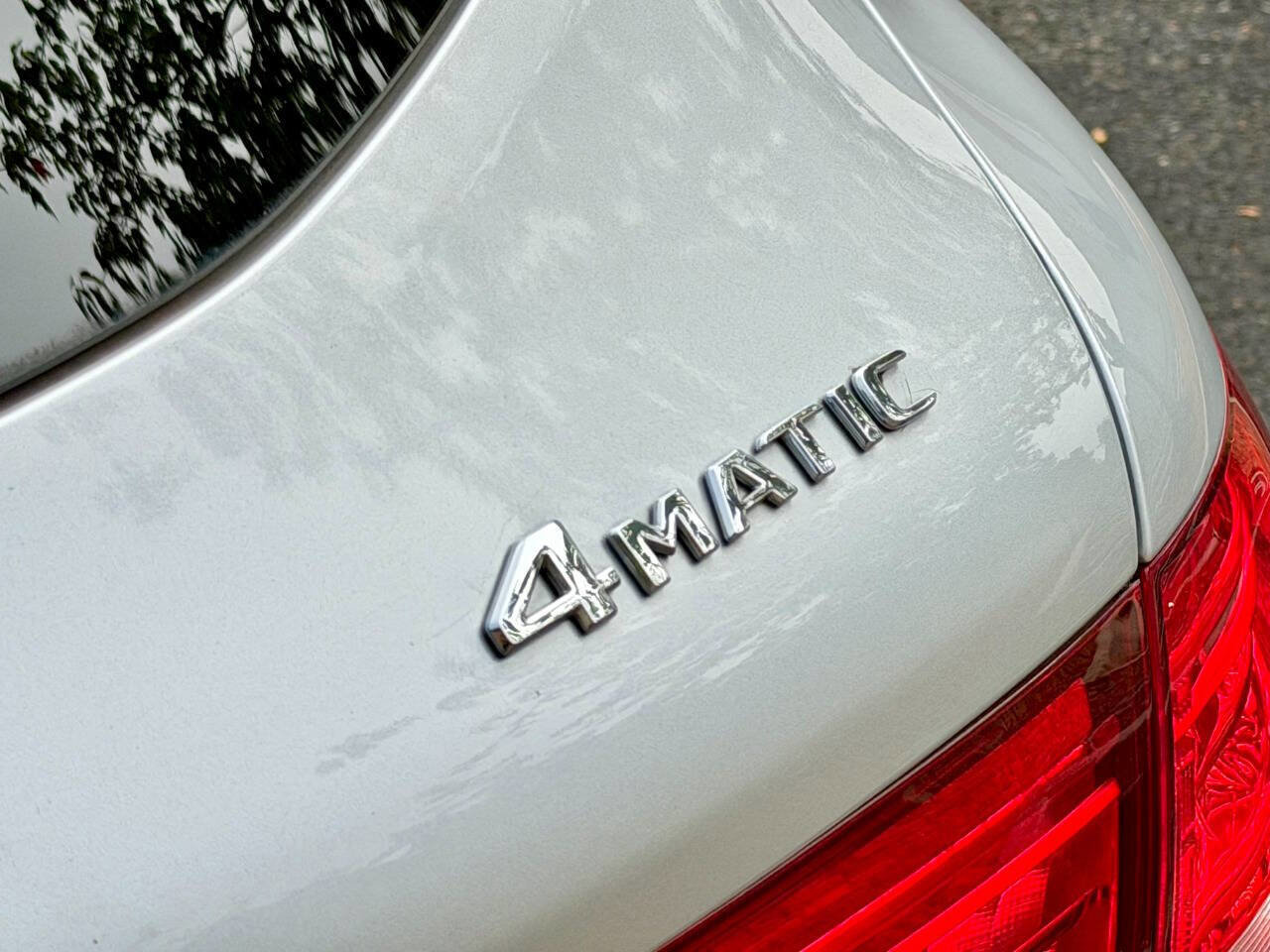Used 2018 Mercedes-Benz GLC 300 4MATIC image 17