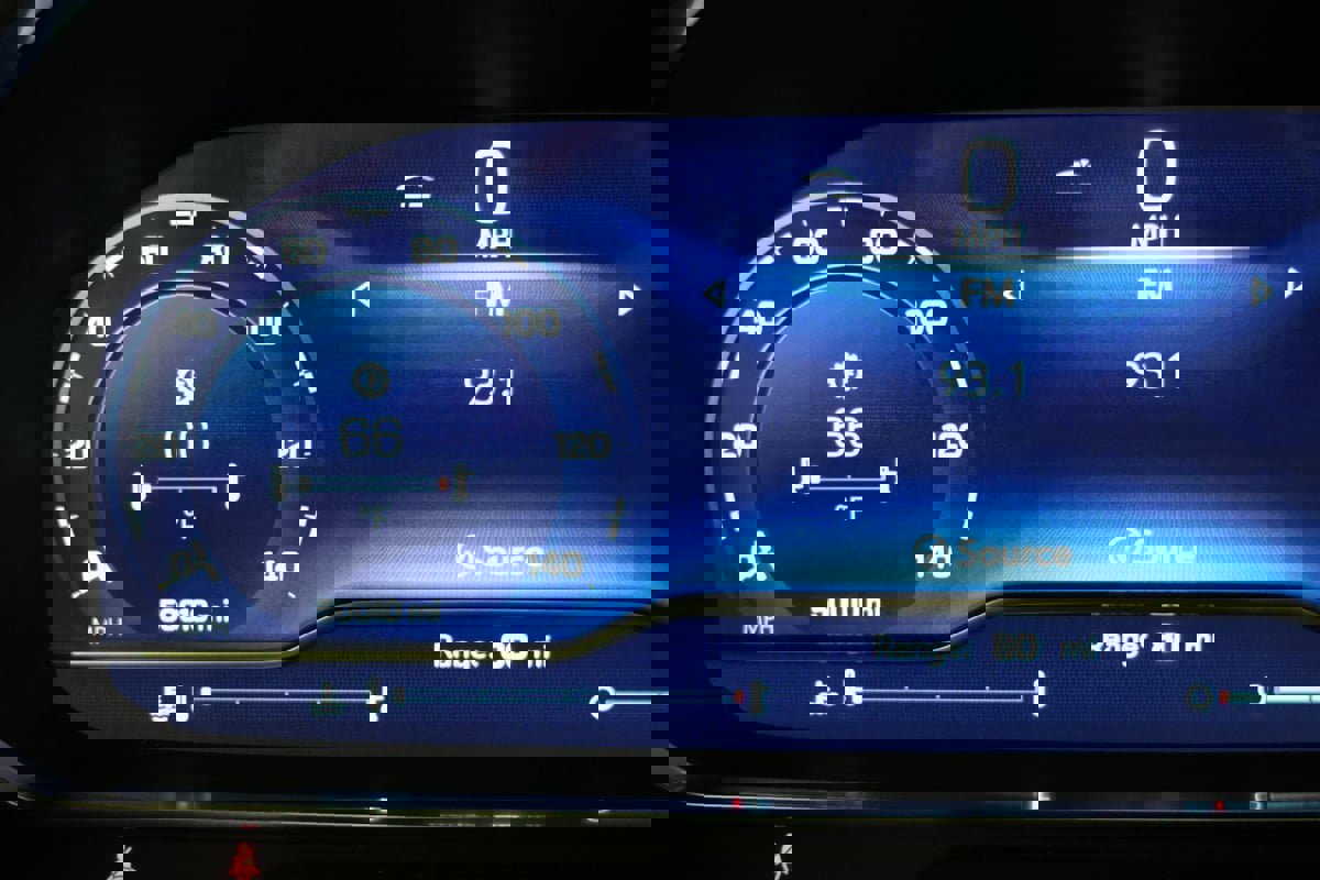 Used 2024 Chevrolet Tahoe High Country image 13