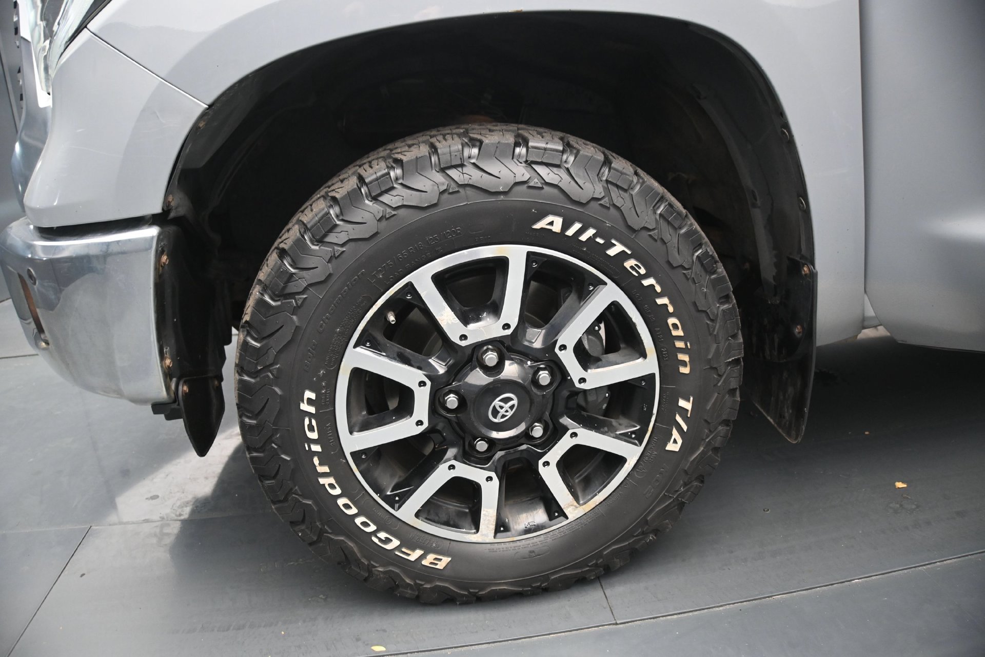 Used 2018 Toyota Tundra SR5 AWD/4WD image 26