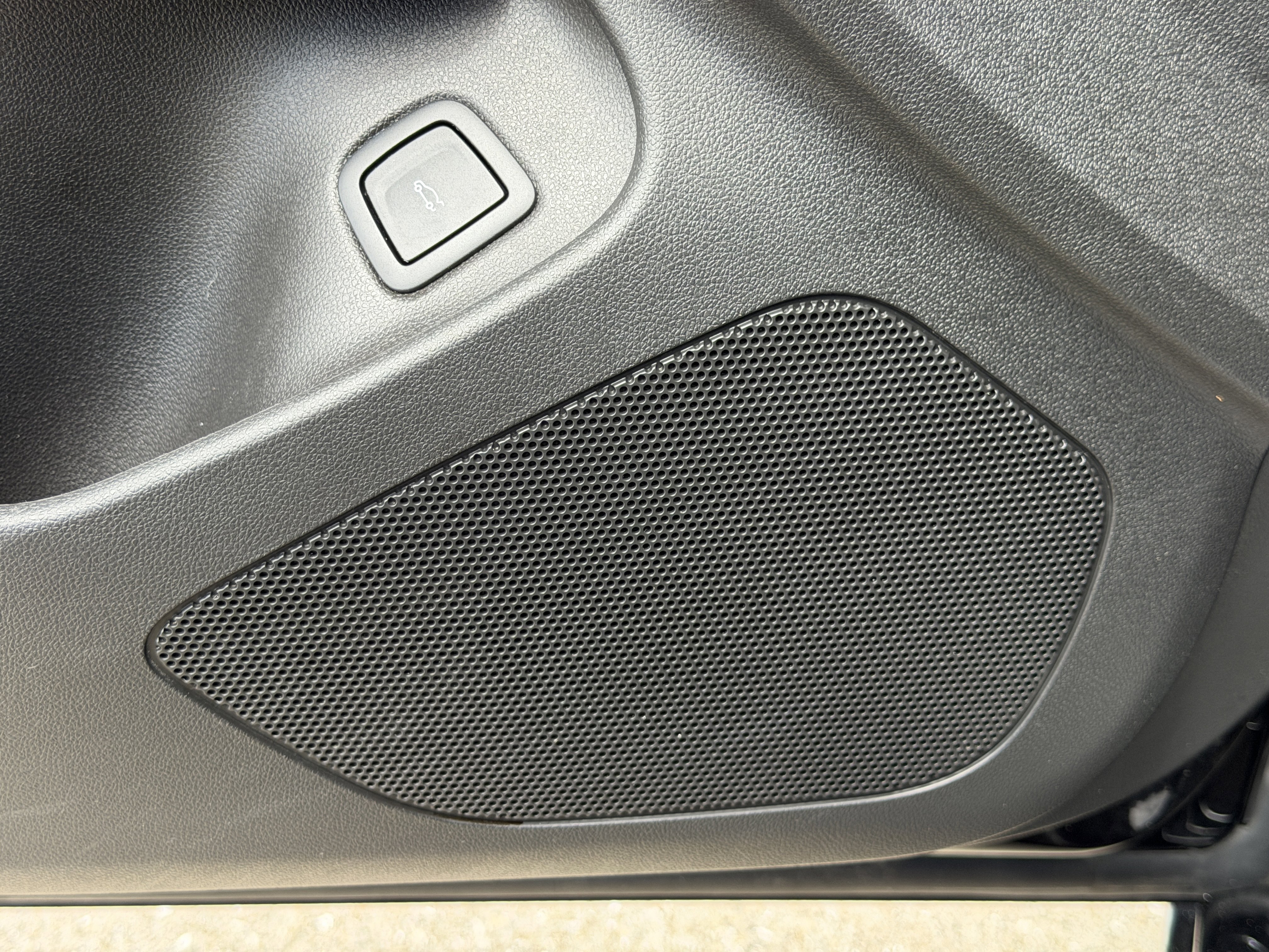 Certified 2023 Cadillac CT4 Premium Luxury image 18