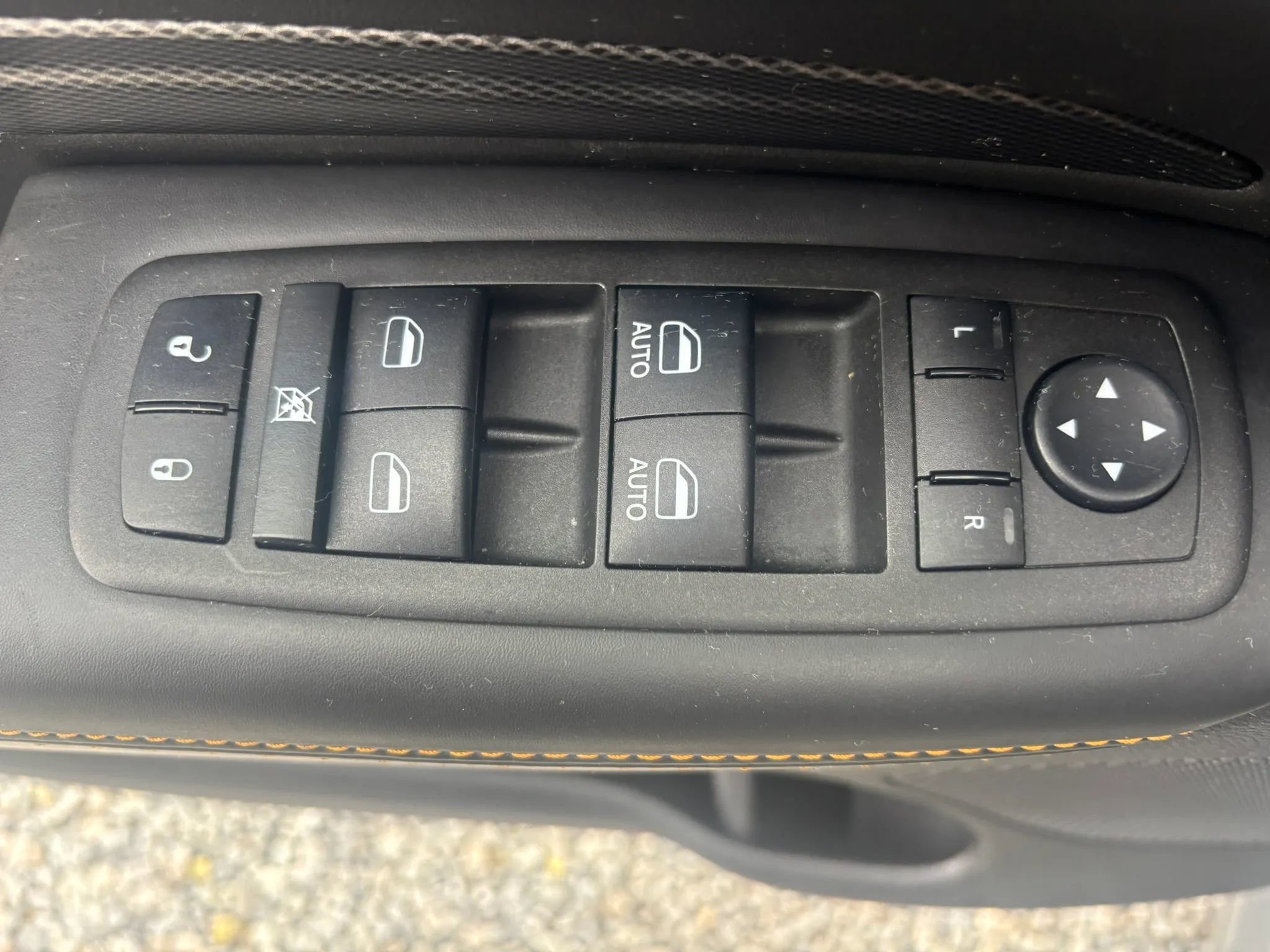 Used 2022 Dodge Durango R/T w/ Quick Order Package 22F AWD/4WD image 20