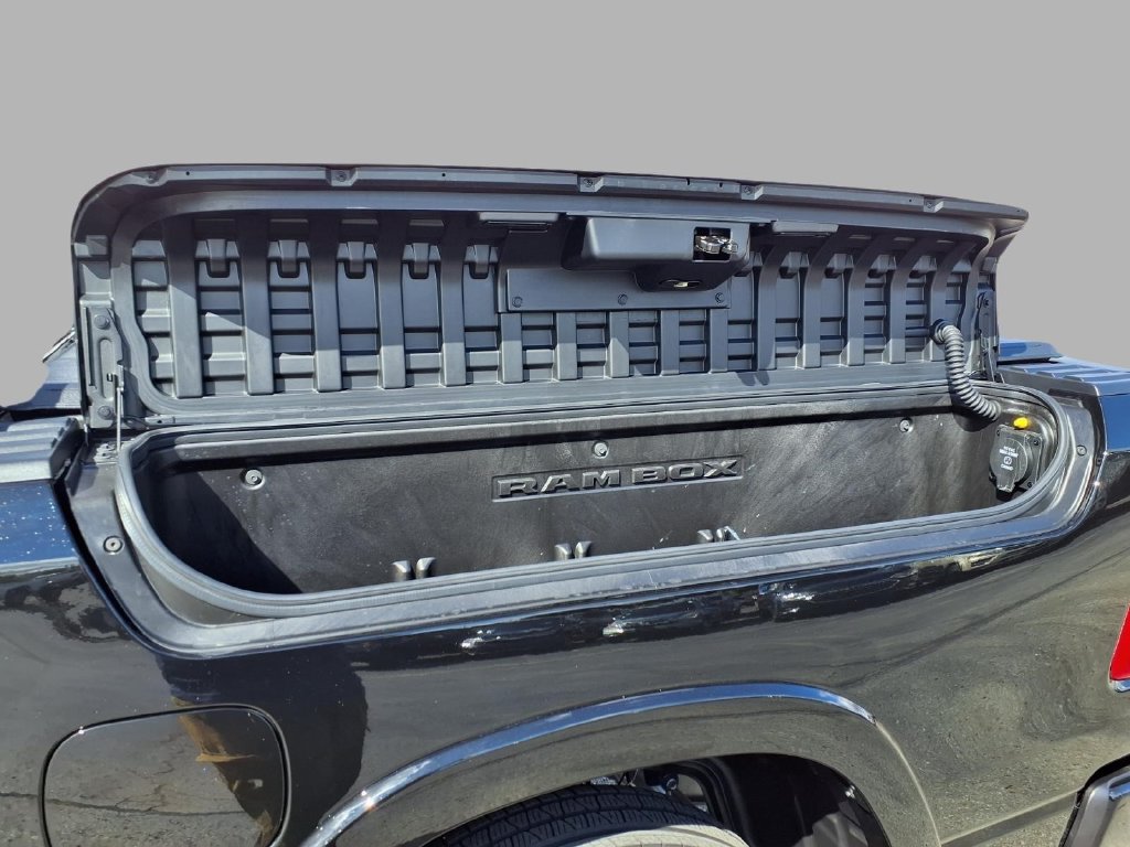 Used 2026 RAM 1500 Limited AWD/4WD image 25