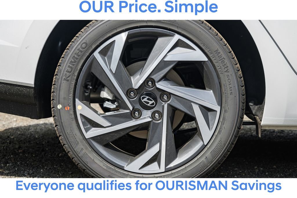 New 2025 Hyundai Elantra Sport image 13