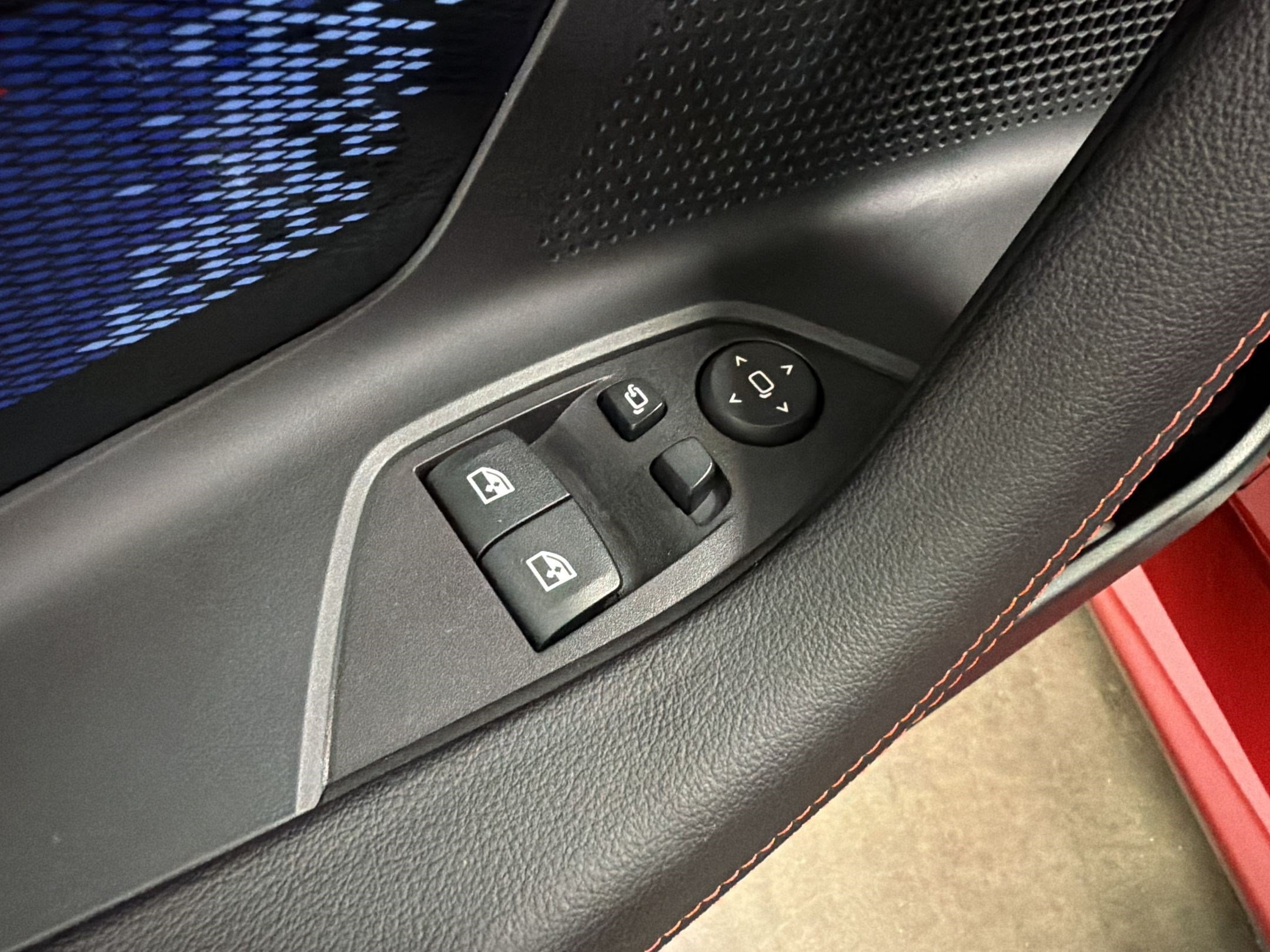 New 2026 BMW M2 w/ Lighting Package RWD image 24