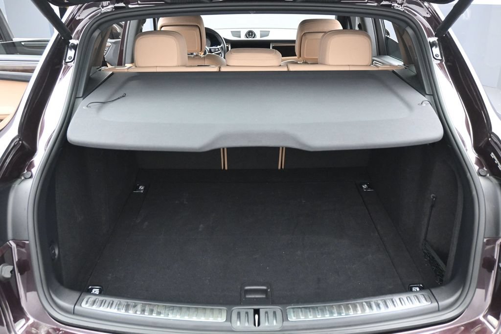 Used 2023 Porsche Macan S AWD/4WD image 38