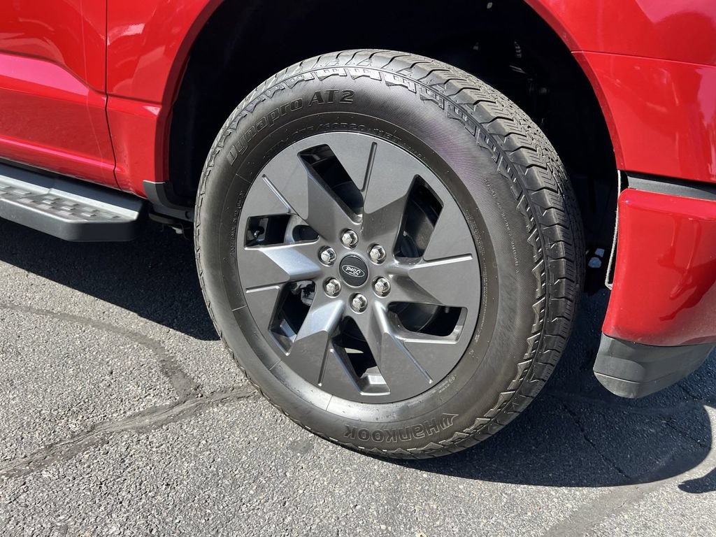 New 2023 Ford F150 Lightning Lariat AWD/4WD image 38