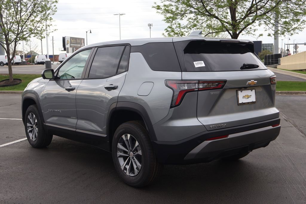 New 2026 Chevrolet Equinox LT w/ Convenience Package II FWD image 5