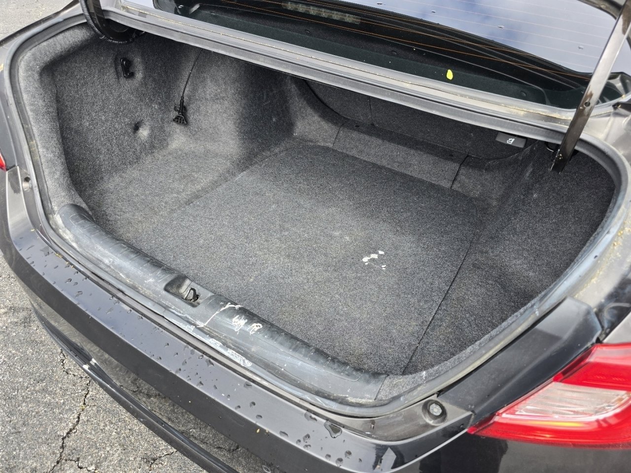 Used 2018 Honda Accord Touring image 20