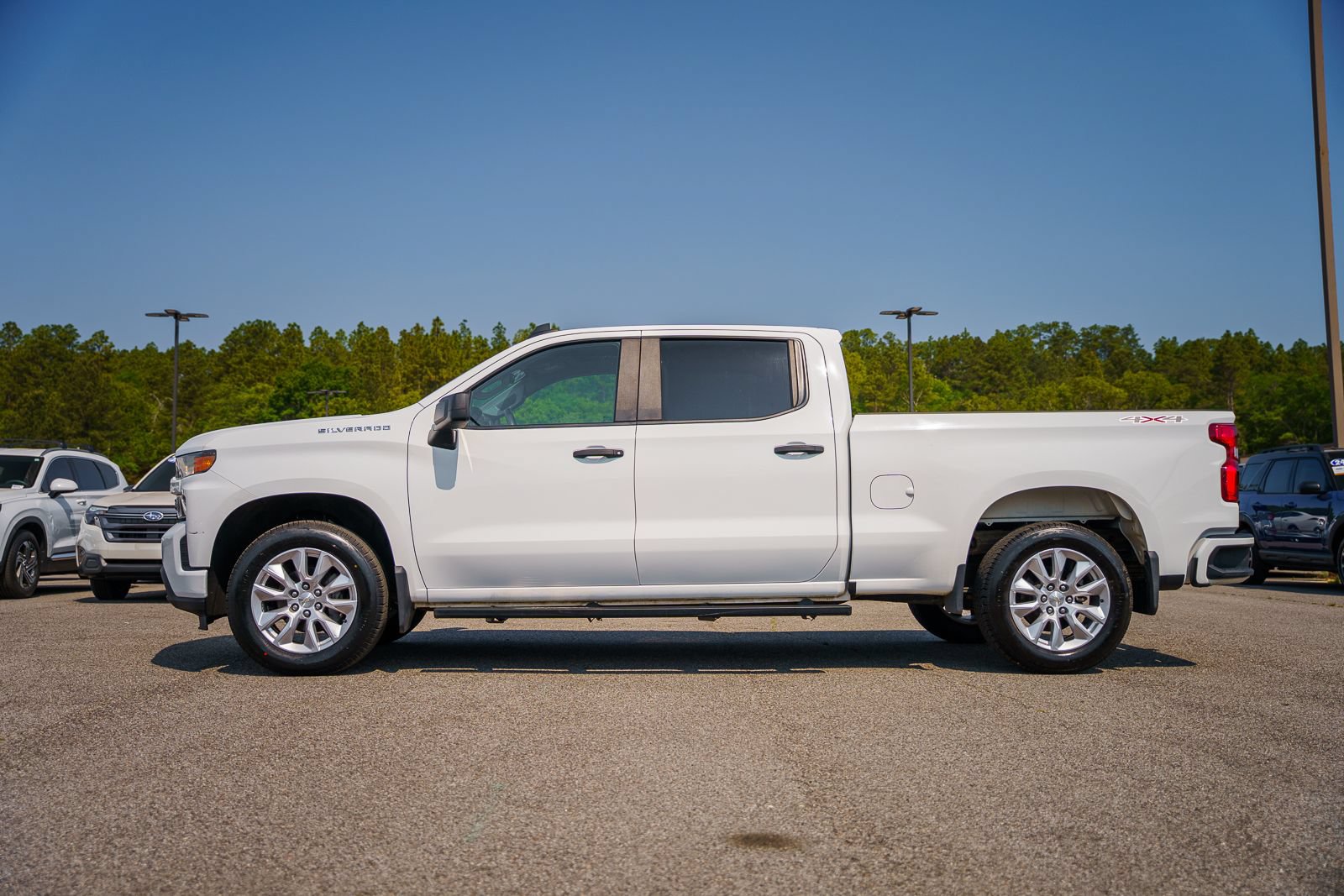 Used 2022 Chevrolet Silverado 1500 Custom AWD/4WD image 4
