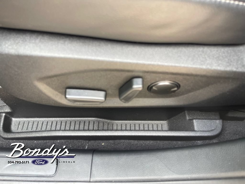 Used 2023 Ford Edge SEL w/ Convenience Package AWD/4WD image 9