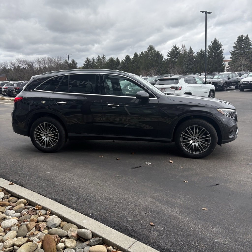 Certified 2025 Mercedes-Benz GLC 300 GLC 300 image 10
