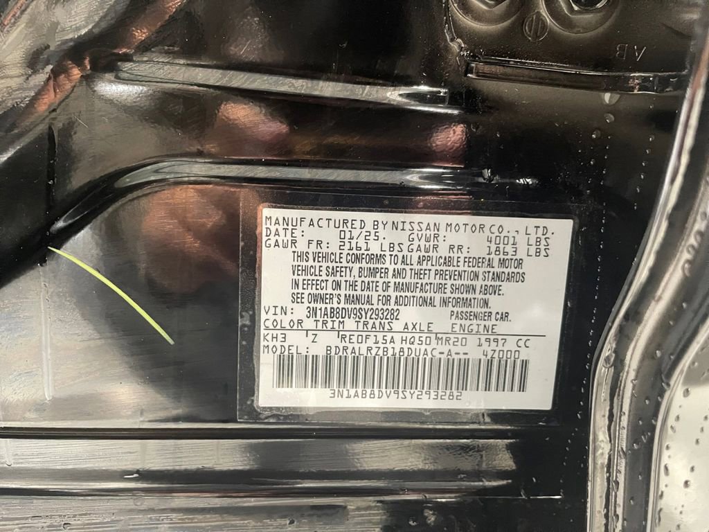 Certified 2025 Nissan Sentra SR w/ Midnight Edition image 39