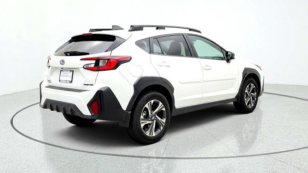 Used 2026 Subaru Crosstrek 2.5i Premium AWD/4WD image 5