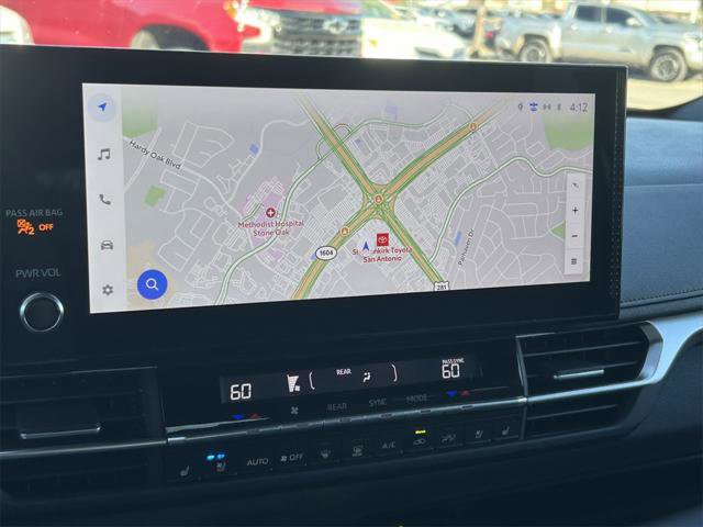 Certified 2025 Toyota Sienna Platinum image 39