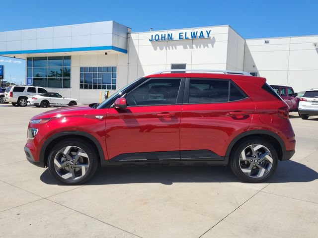 Used 2024 Hyundai Venue SEL FWD image 4