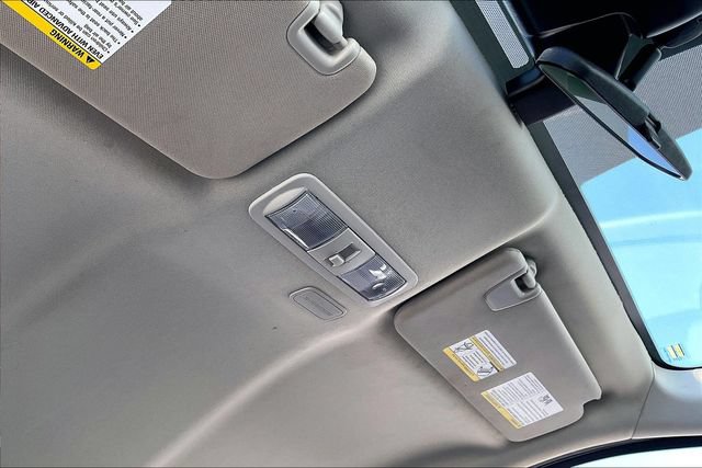 Used 2023 Nissan Titan SV AWD/4WD image 29