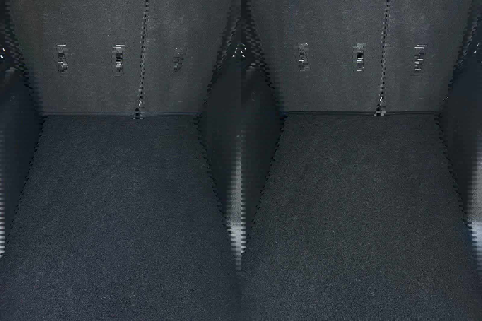 Used 2025 Ford Escape ST-Line image 18