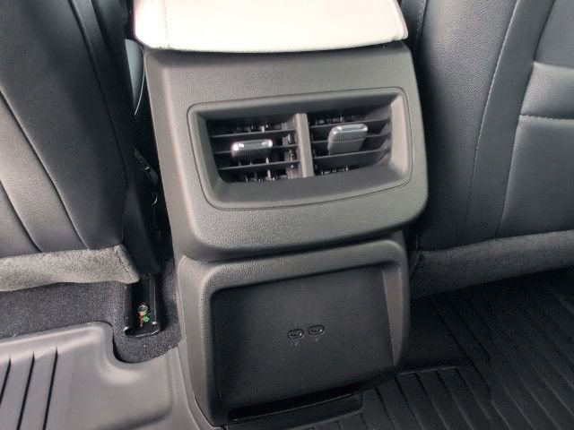 New 2026 Chevrolet Equinox EV LT AWD/4WD image 6