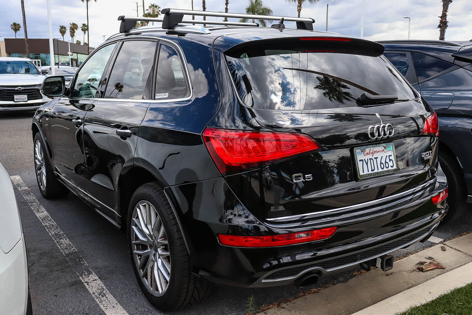 Used 2017 Audi Q5 2.0T Premium Plus w/ Technology Package AWD/4WD image 5