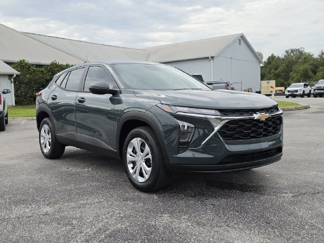 New 2026 Chevrolet Trax LS FWD image 2