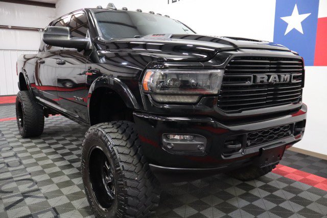 Used 2019 RAM 2500 Laramie w/ Black Appearance Package AWD/4WD image 21