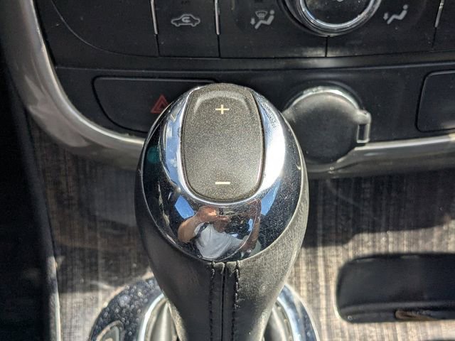 Used 2015 Chevrolet Malibu LT FWD image 18