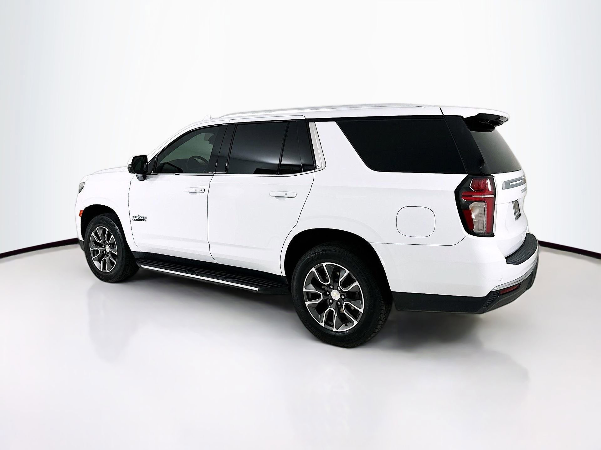 Used 2021 Chevrolet Tahoe LT w/ LT Signature Package image 6