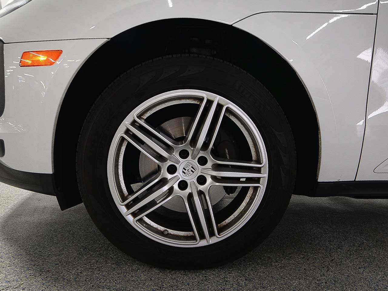 Used 2019 Porsche Macan AWD/4WD image 6