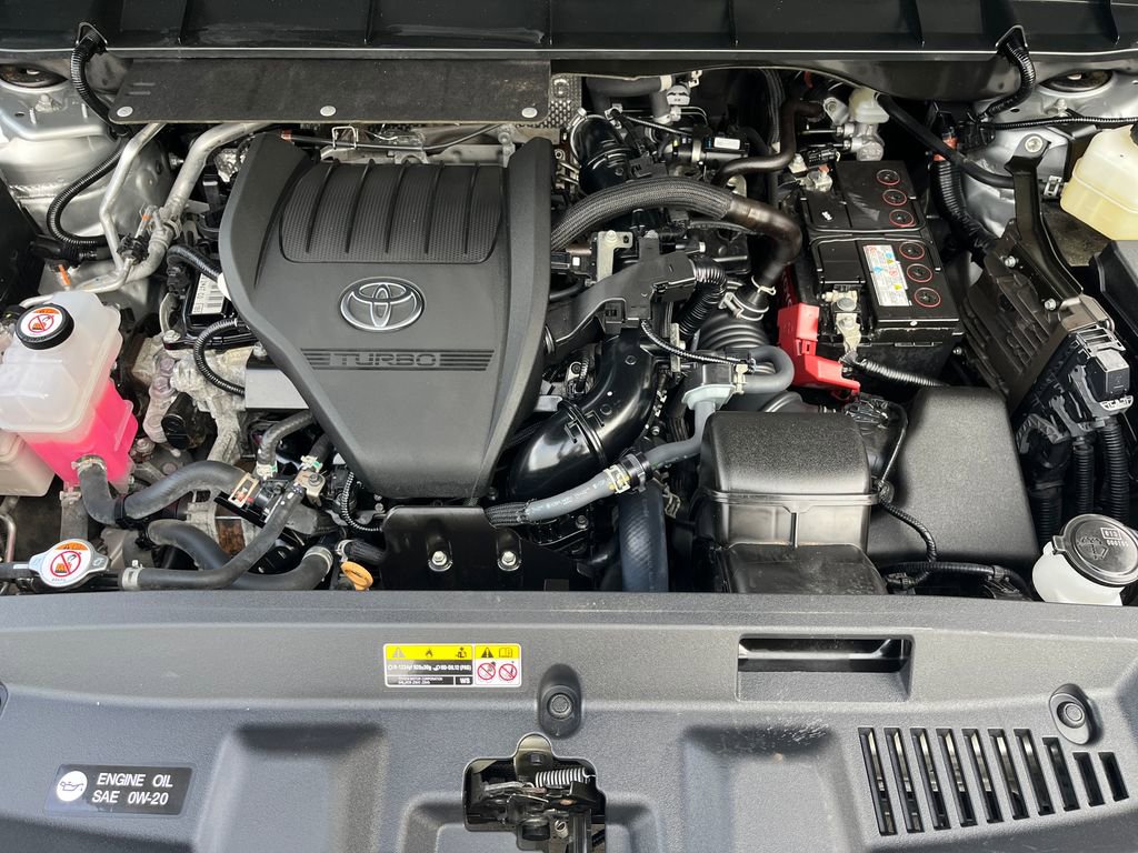 Used 2024 Toyota Highlander XLE image 22