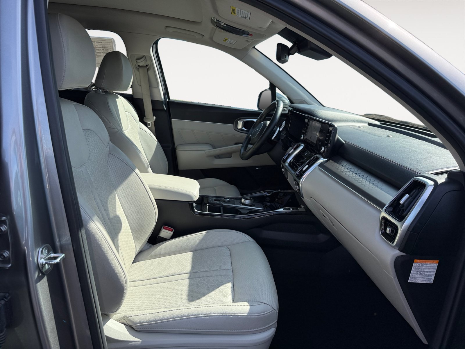 Used 2023 Kia Sorento SX Prestige w/ Panoramic Sunroof Package AWD/4WD image 19