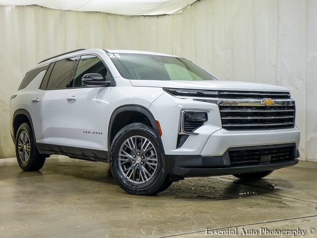 Certified 2025 Chevrolet Traverse LT AWD/4WD image 2