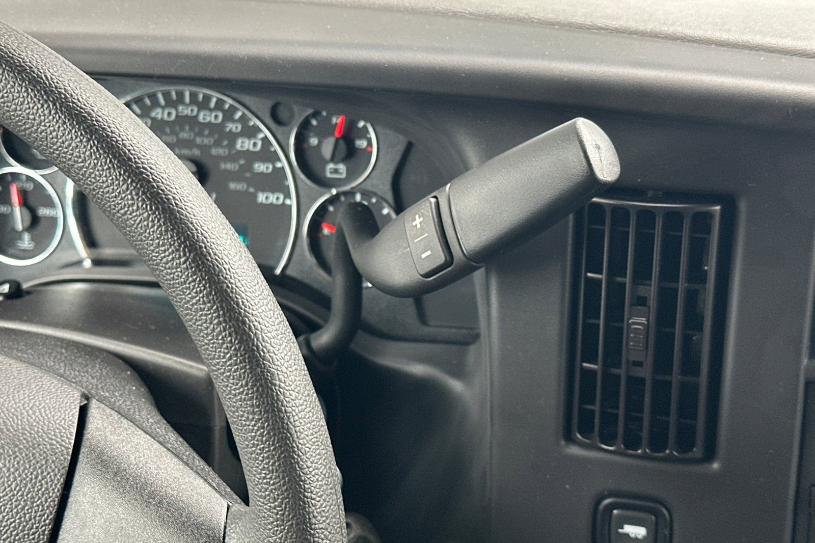 New 2024 Chevrolet Express 3500 w/ Power Convenience Package image 18