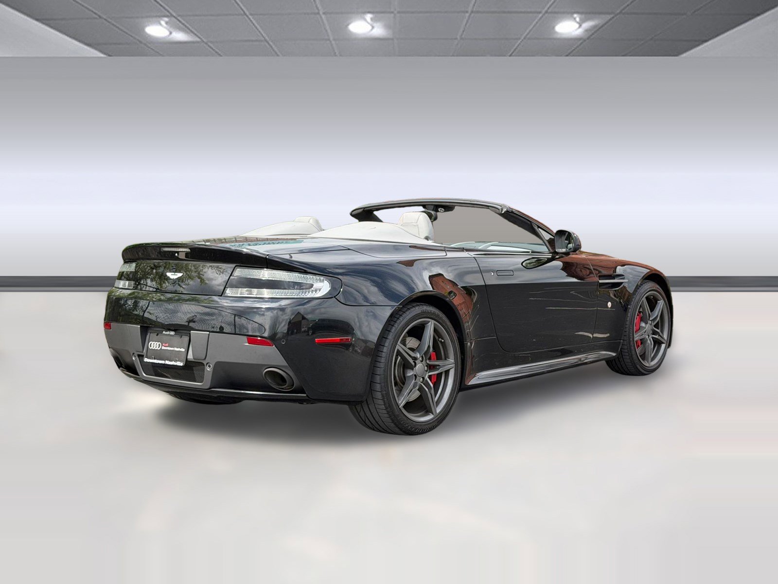 Used 2016 Aston Martin V8 Vantage GT image 35