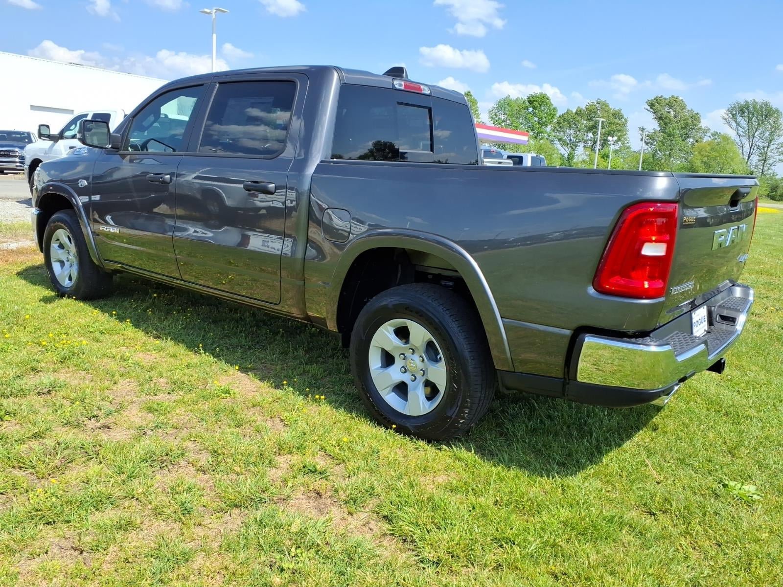 New 2026 RAM 1500 Big Horn AWD/4WD image 3