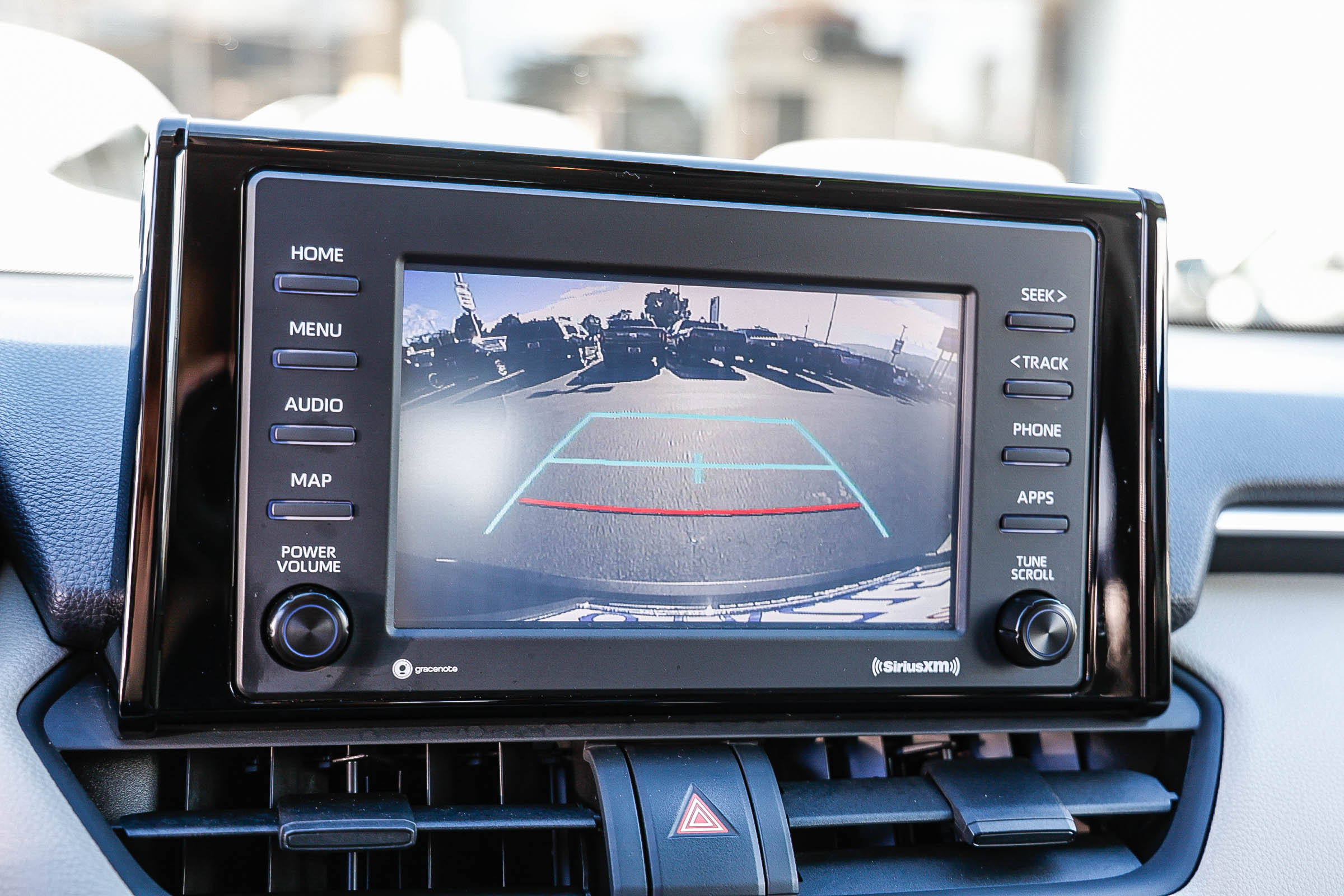 Used 2020 Toyota RAV4 XLE w/ Convenience Package AWD/4WD image 5