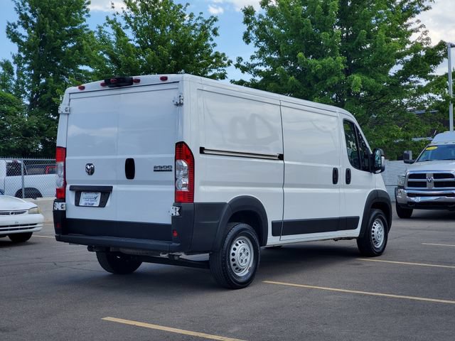 Used 2025 RAM ProMaster 2500 w/ Convenience Group FWD image 2