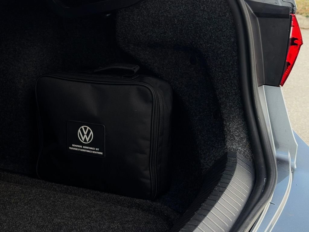 Used 2022 Volkswagen Jetta S image 30