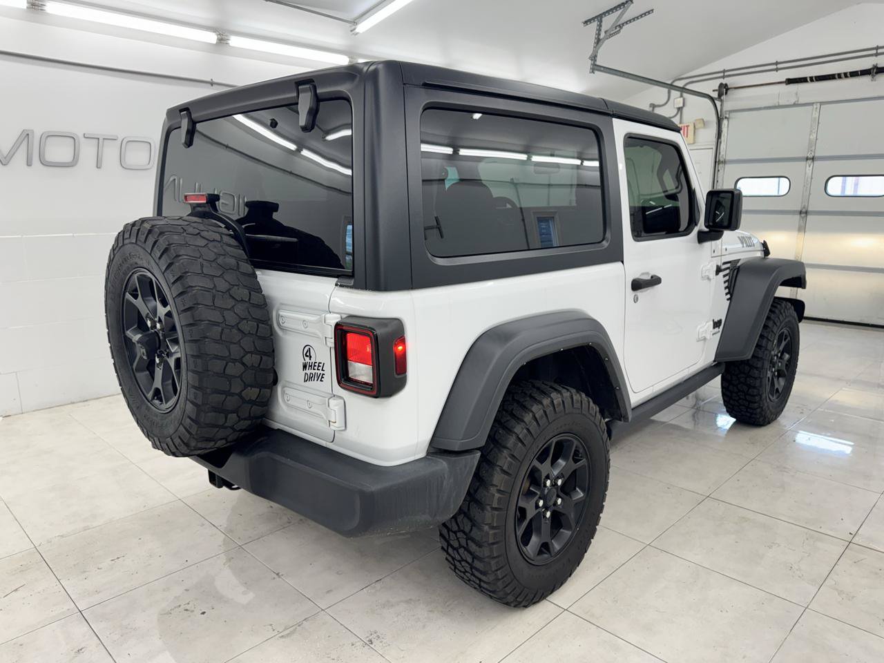 Used 2021 Jeep Wrangler Sport AWD/4WD image 5