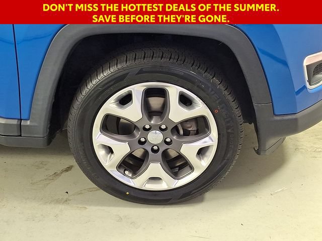 Used 2017 Jeep Compass Limited AWD/4WD image 9
