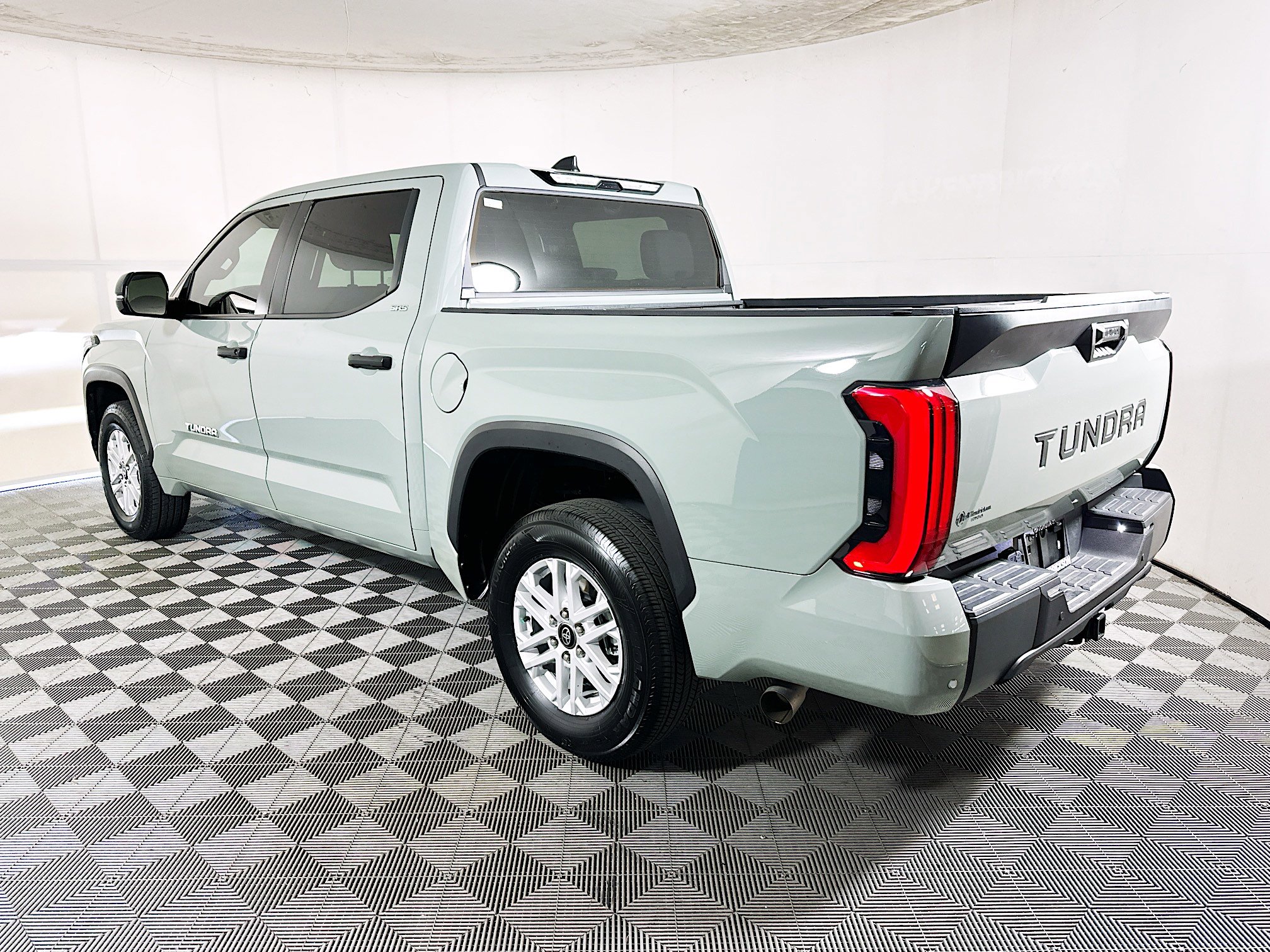 Used 2025 Toyota Tundra SR5 w/ SR5 Convenience Package image 5