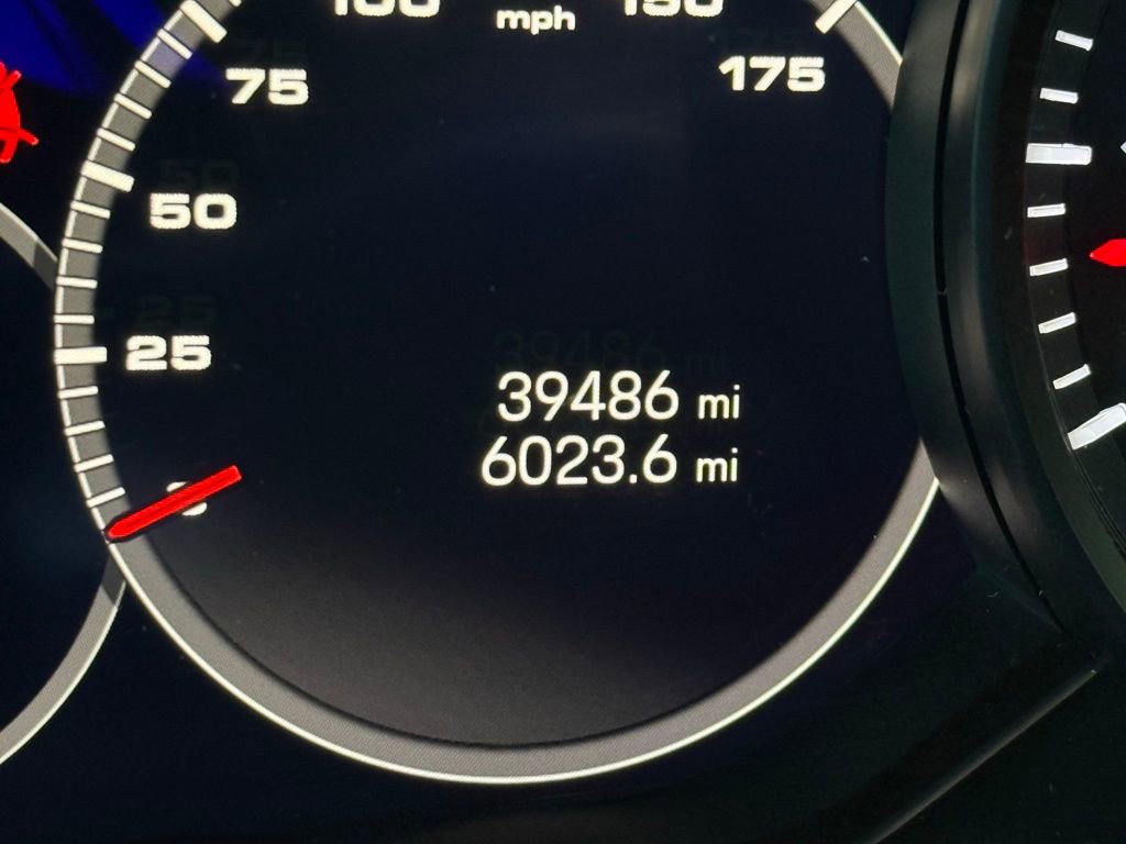 Used 2023 Porsche Cayenne image 19