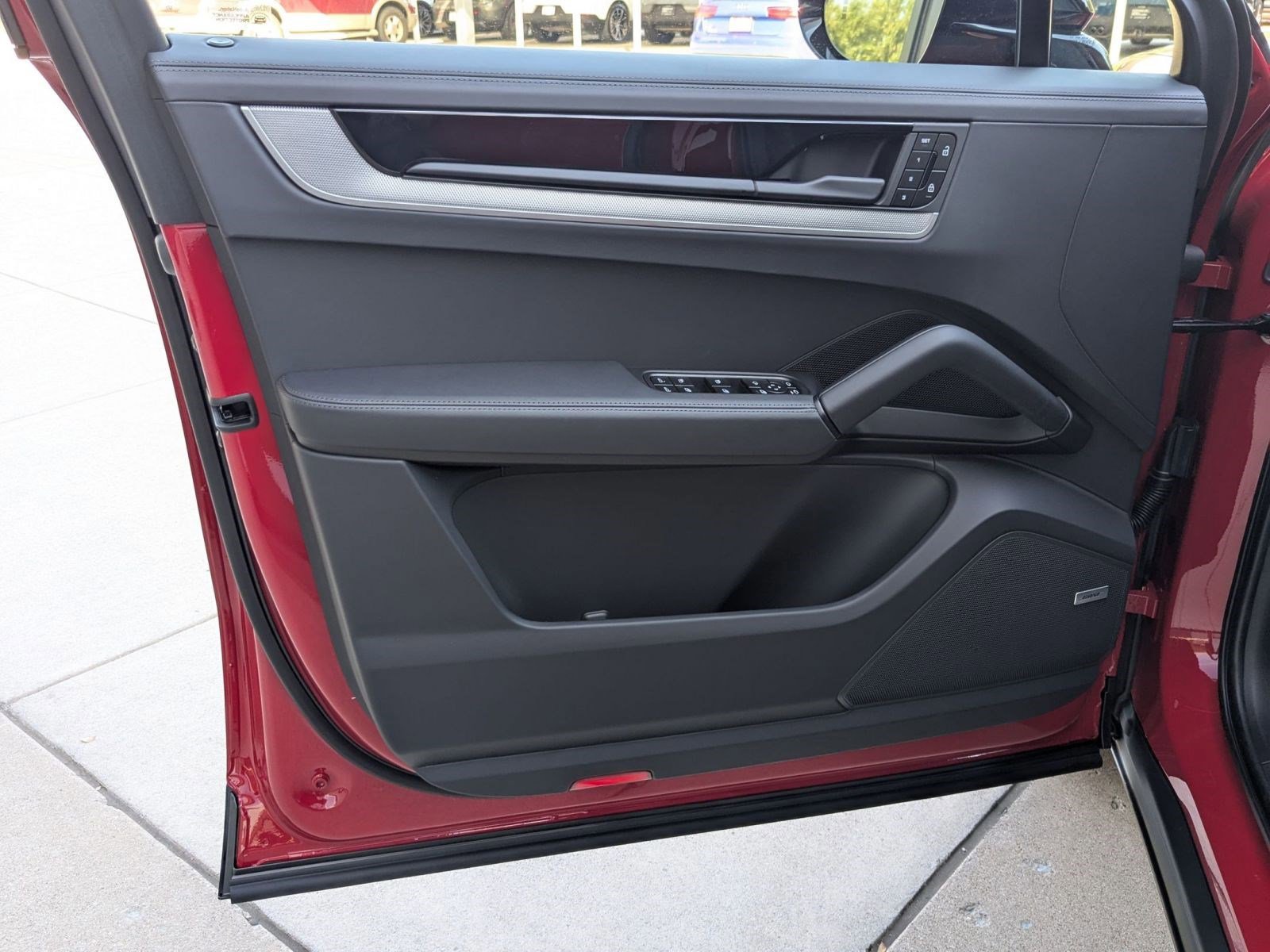 New 2026 Porsche Cayenne S image 13