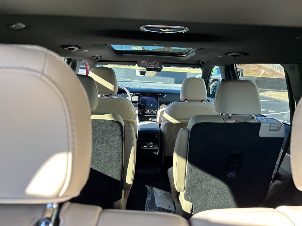 New 2025 Jeep Grand Cherokee L Limited image 22