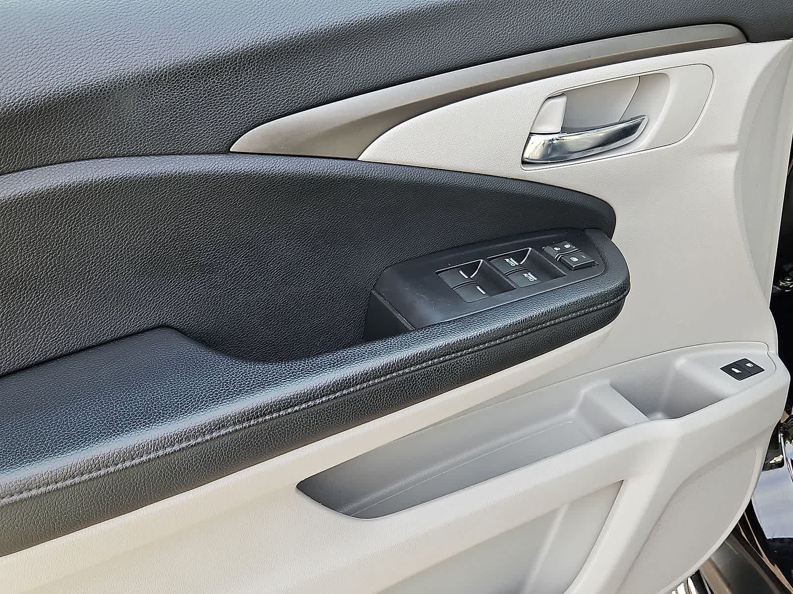 Used 2018 Honda Pilot EX-L image 29