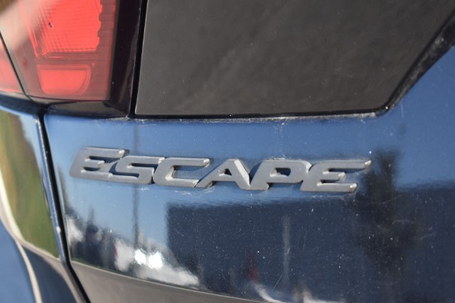 Used 2019 Ford Escape Titanium AWD/4WD image 17