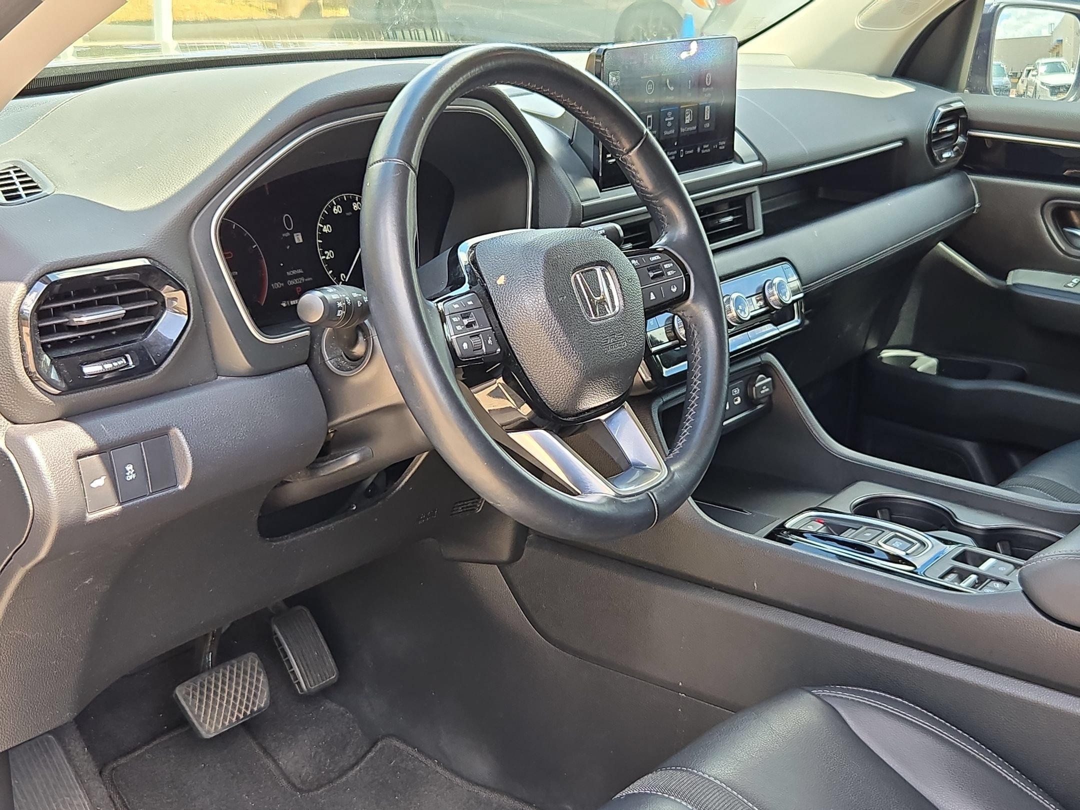 Used 2023 Honda Pilot EX-L image 12