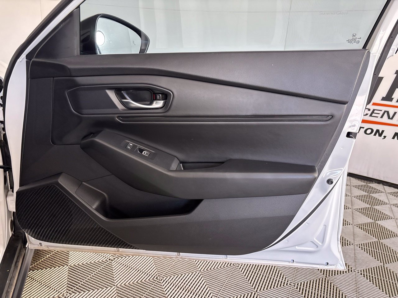 Used 2025 Honda Accord SE image 28